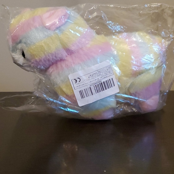 Rainbow Alpacasso Plush, NWT - Picture 2 of 3